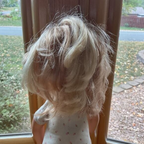 Vintage Fisher Price 1970s My Friend Mandy Doll Blond Hair Blue Eyes 16" - Picture 8 of 9